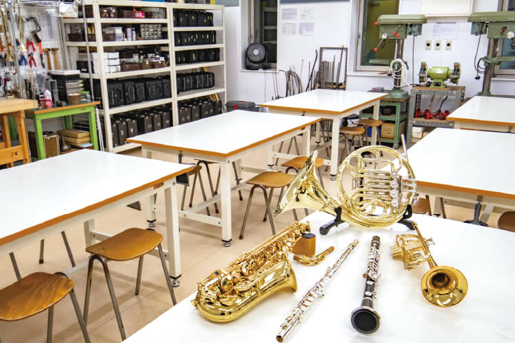 管楽器リペア実習室